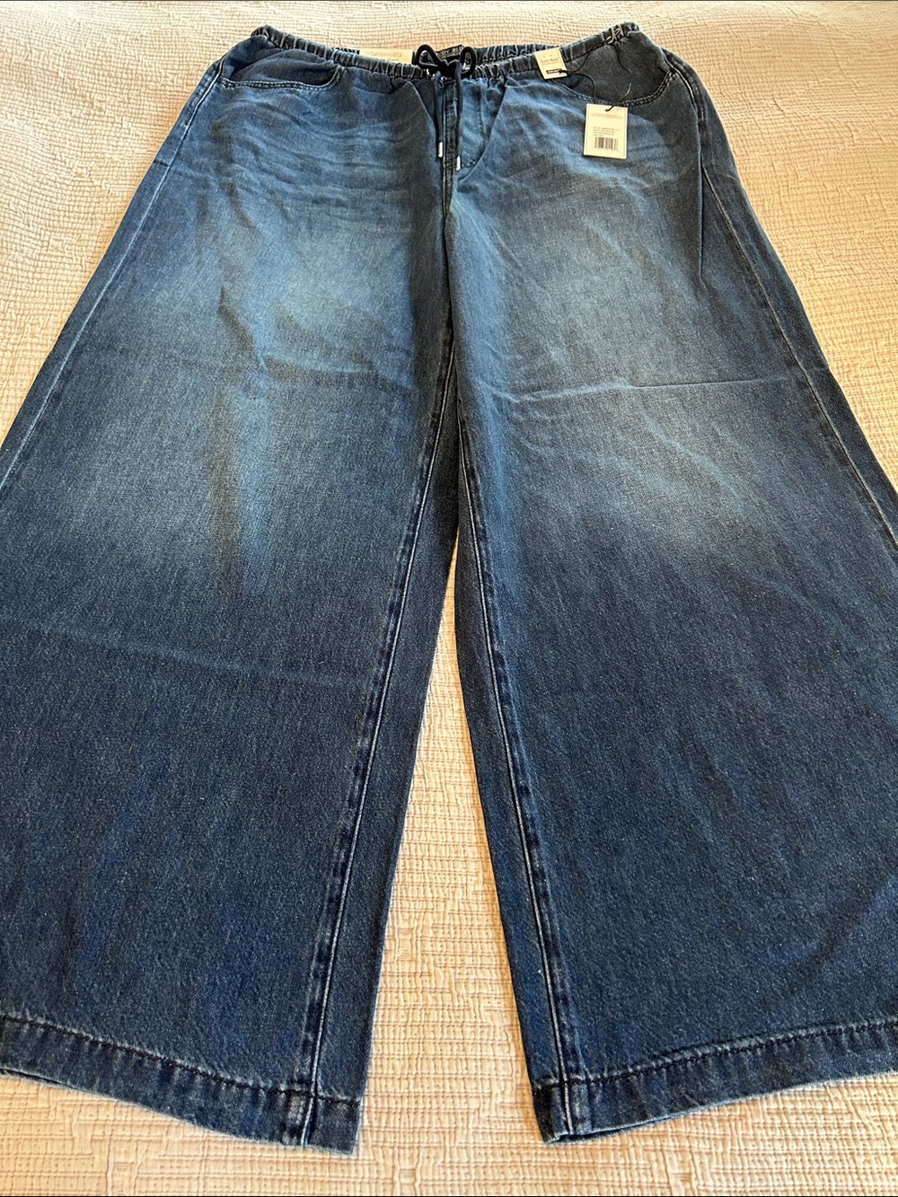 Judy Blue Dark Blue featherweight Wide Leg Jeans Flare